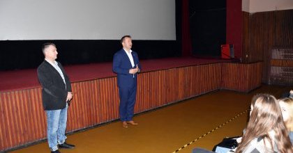 Ku przestrodze. Czyli seans filmowy dla uczniów