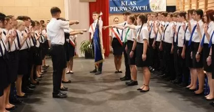 Ślubowanie klas mundurowych w ZSOiT!