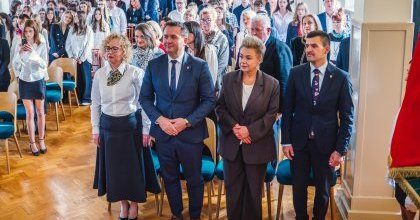 Pasowanie na ucznia w III Liceum Ogólnokształcącym w Będzinie