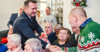 Kolędowanie w Domu Pomocy Społecznej w Grodźcu