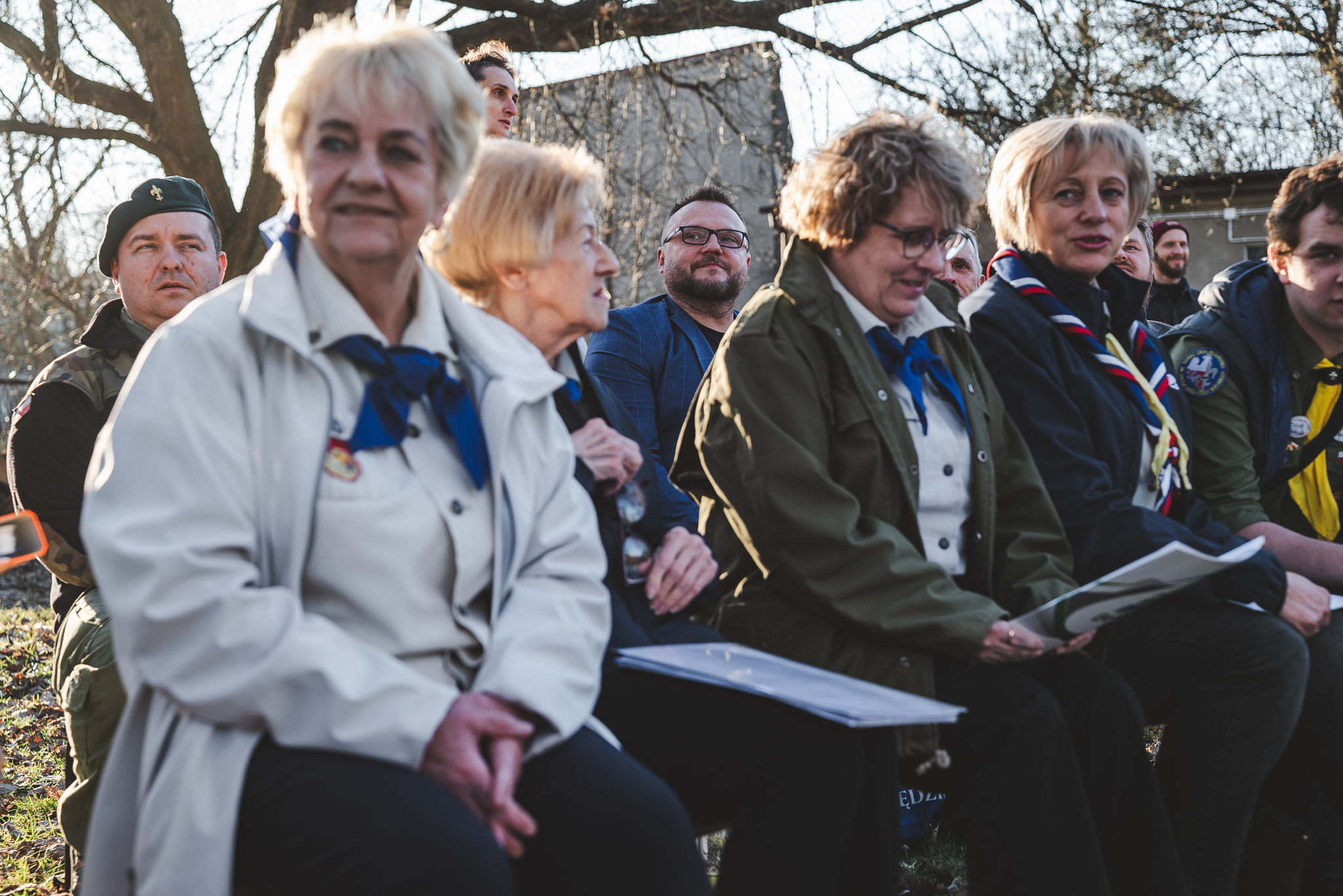 Międzypokoleniowe spotkanie przy ognisku