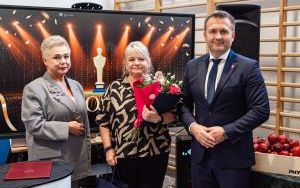 Pasowanie w II Liceum Ogólnokształcącym im. Stanisława Wyspiańskiego w Będzinie (1)