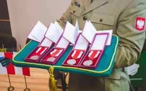 Wręczenie Medali Za zasługi dla obronności kraju 1 (3)