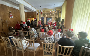 Dzieci z CAPOW odwiedził Święty Mikołaj! (3)