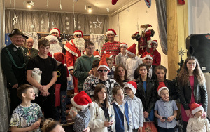 Dzieci z CAPOW odwiedził Święty Mikołaj! (20)
