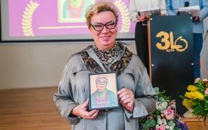 Pasowanie na ucznia w III Liceum Ogólnokształcącym w Będzinie (5)
