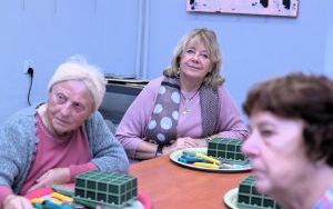 Warsztaty florystyczne w będzińskim oddziale PZERII (2)