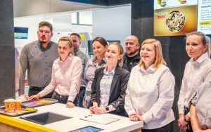 Otwarcie restauracji McDonald's (4)