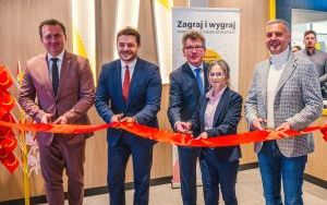 Otwarcie restauracji McDonald's (5)