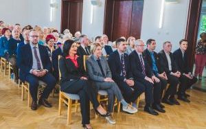 Odsłonięcie ławeczki kard. Jean Marie Lustigera (1)