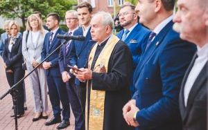 Odsłonięcie ławeczki kard. Jean Marie Lustigera (5)