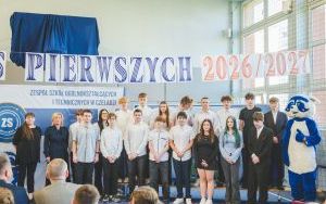 Pasowanie uczniów w Zespole Szkół Ogólnokształcących i Technicznych w Czeladzi (5)